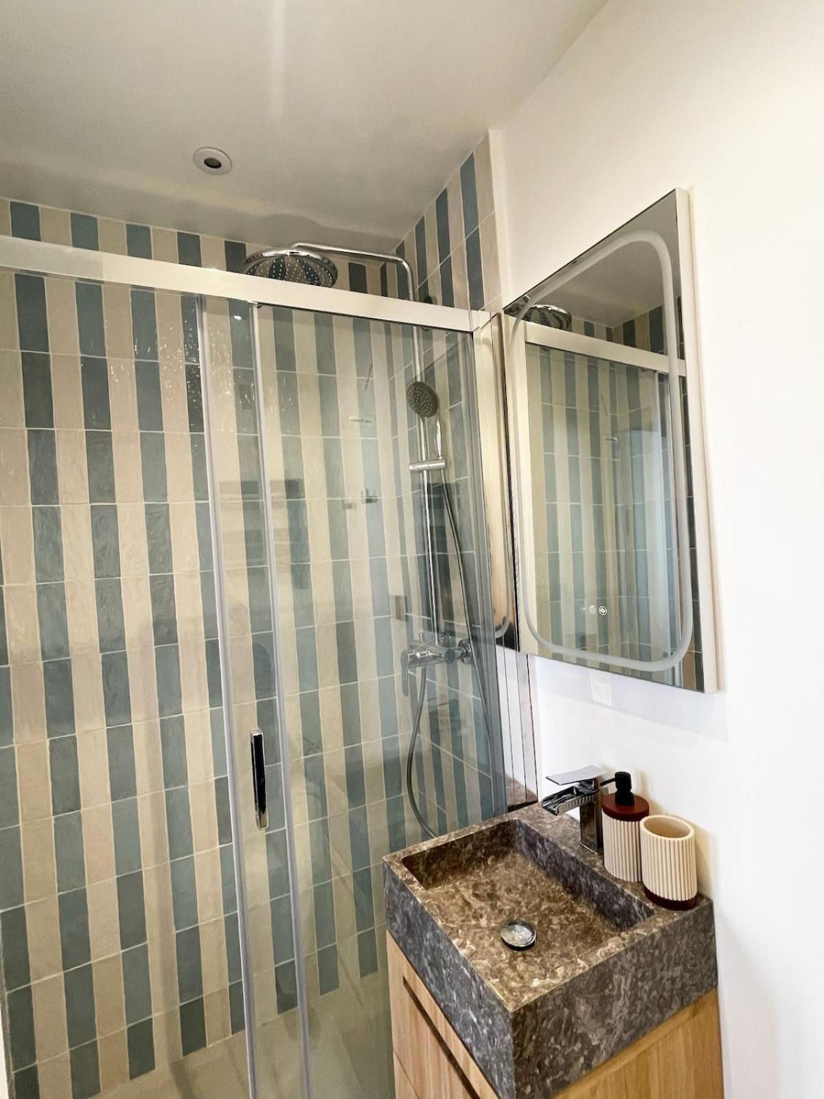 Appartement Renovated Centre Paris-24m