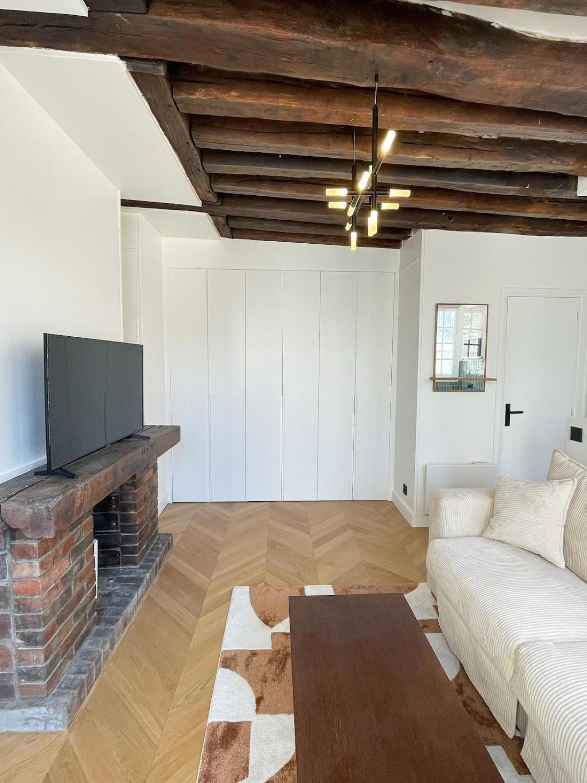 Renovated Centre Paris-24m Paris